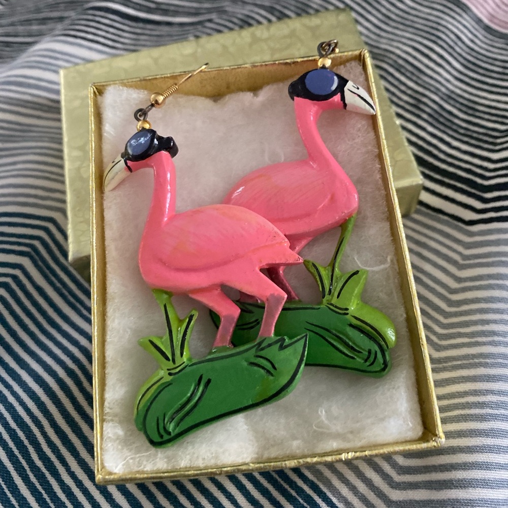 Fun flamingo earrings